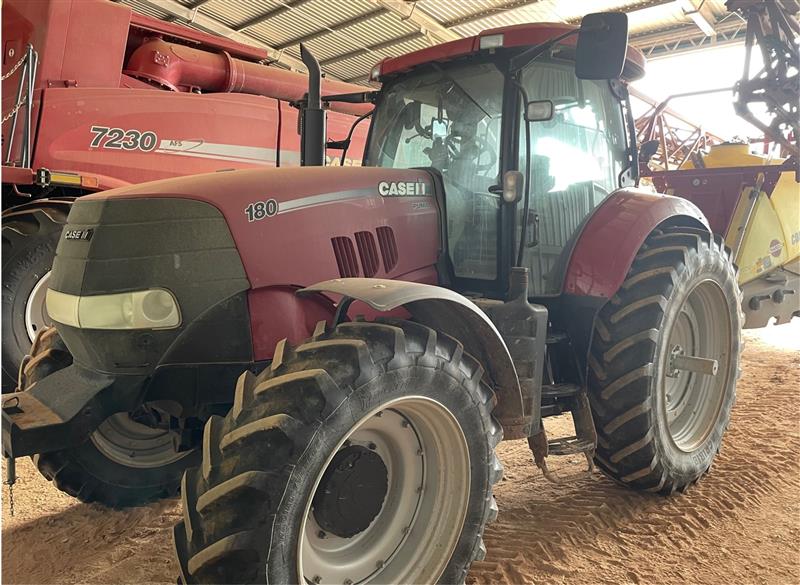 Photo 1. Case IH Puma 180 Tractor