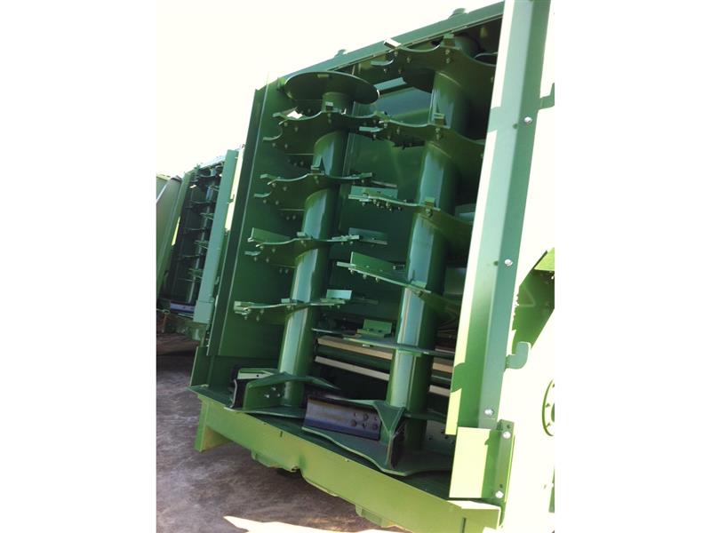 Photo 5. Bunning 150HD spreader