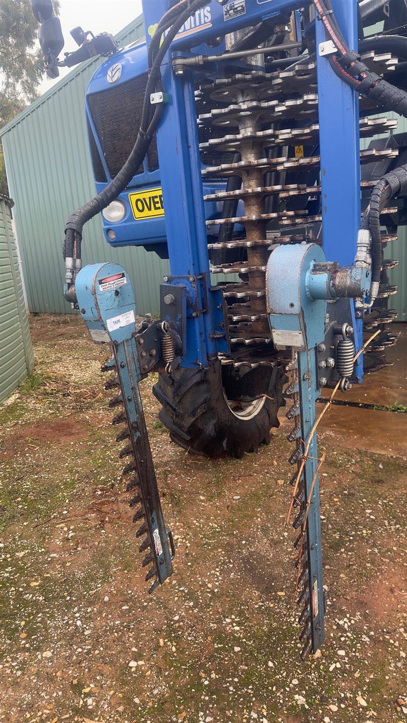 Photo 2. 9090XA Destemmer Braud New Holland 