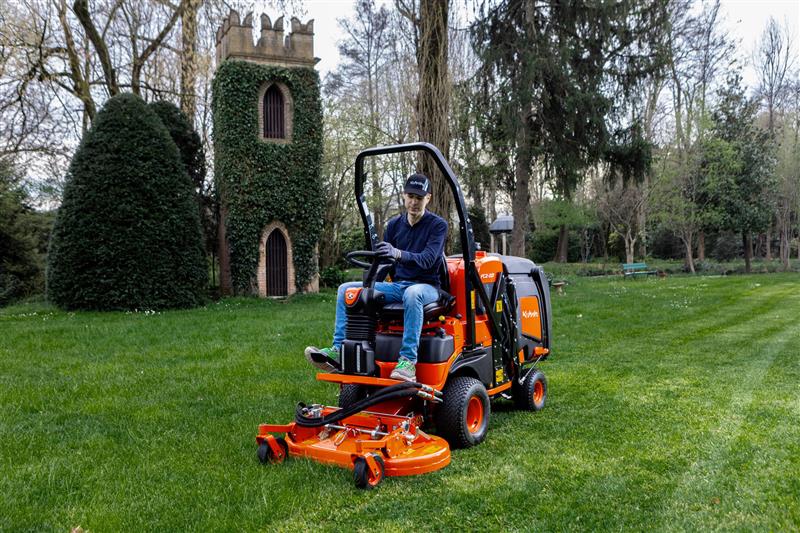 Photo 4. Kubota FC2 Series mowers