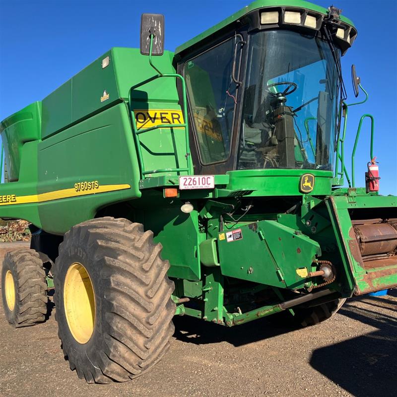 John Deere 9760 STS combine harvester