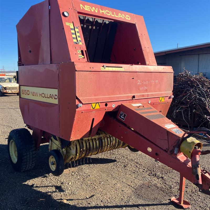 Photo 4. New Holland 650 Baler