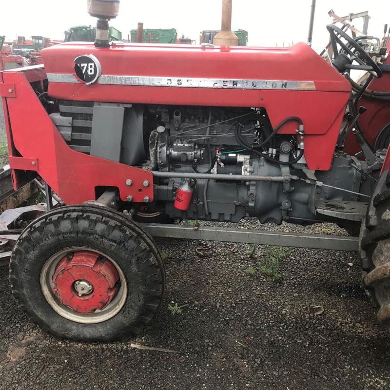 Photo 4. Massey Ferguson 178