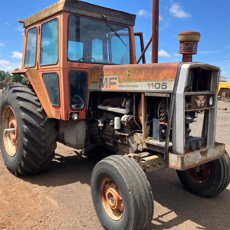 Photo 2. Massey Ferguson 1105 Tractor