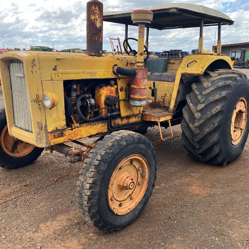 Photo 2. Chamberlain 354 Tractor