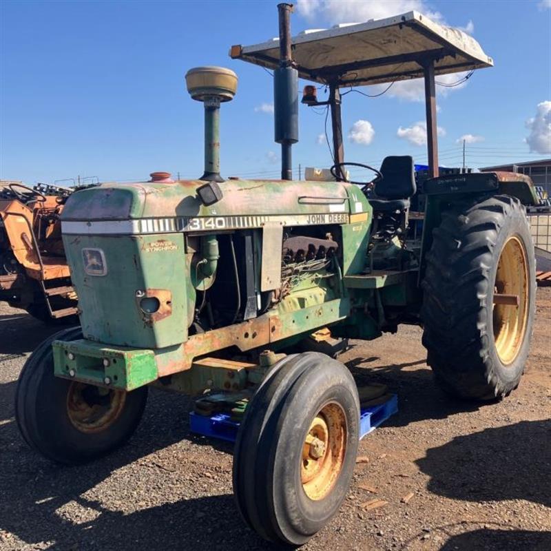 John Deere 3140 2wd tractor