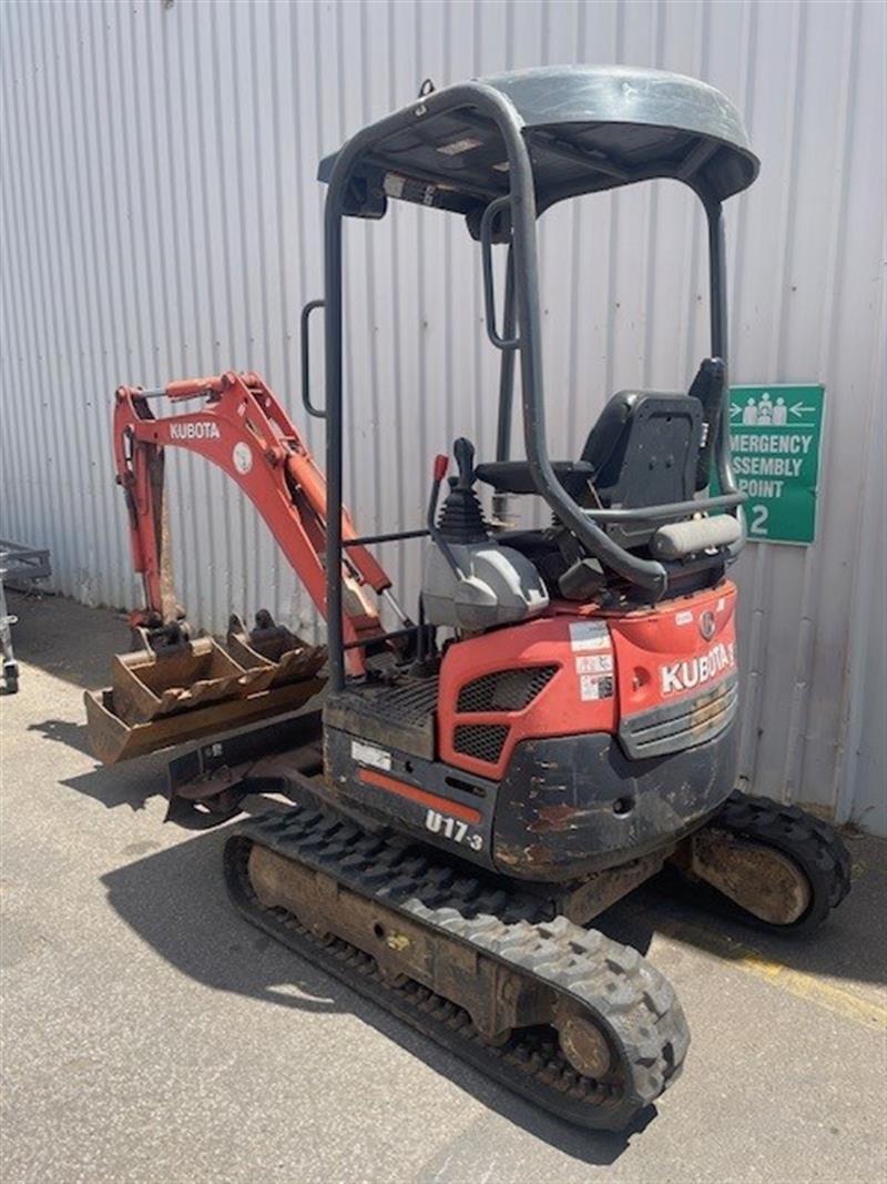 Photo 3. KUBOTA U17-3 HG Mini Excavator