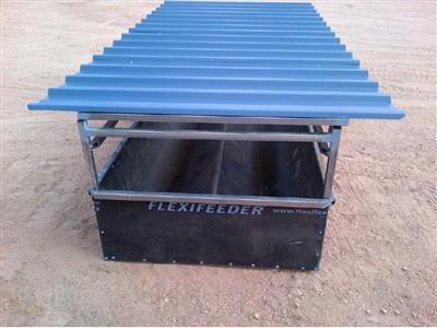 Photo 2. VALTON FEEDER